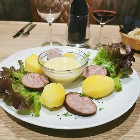 Cafe Du Palais 2* 托农莱班