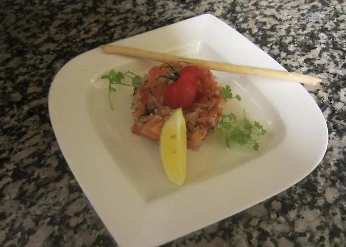 Cafe Du Palais Hotel 2*